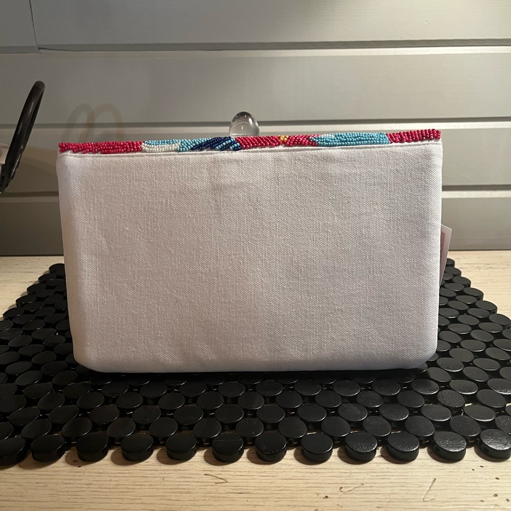 Handmade colorful beaded clutch - Picture 3 of 7
